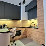 Nook Nook Bytkowska 103 アパートホテル カトヴィツェ