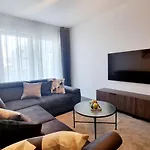 Nook Nook Bytkowska 103 3* カトヴィツェ
