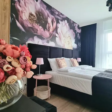 Nook Nook Bytkowska 103 3* カトヴィツェ