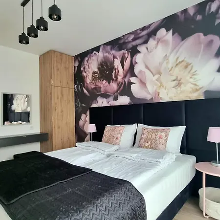 Nook Nook Bytkowska 103 Aparthotel Kattowitz