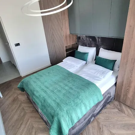 Nook Nook Bytkowska 103 *