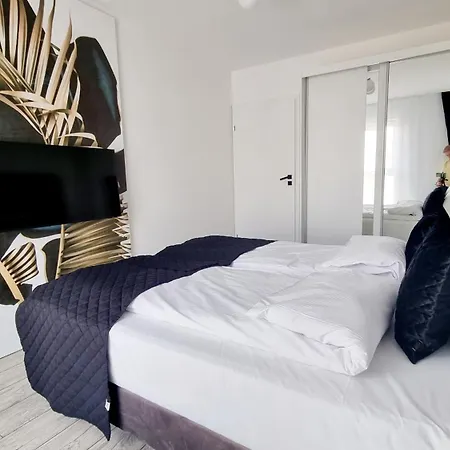 Nook Nook Bytkowska 103 Aparthotel Kattowitz