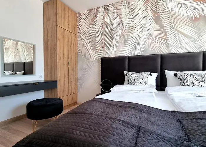 Nook Nook Bytkowska 103 מלון דירות