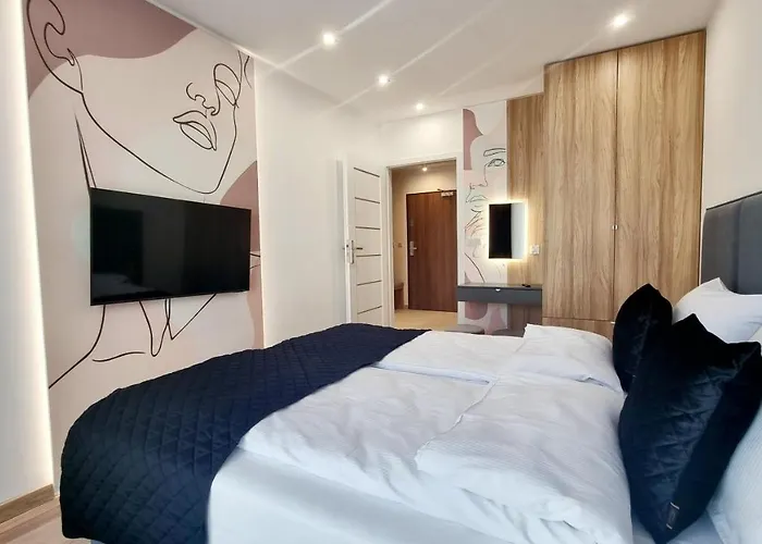 Nook Nook Bytkowska 103 3* קטוביץ