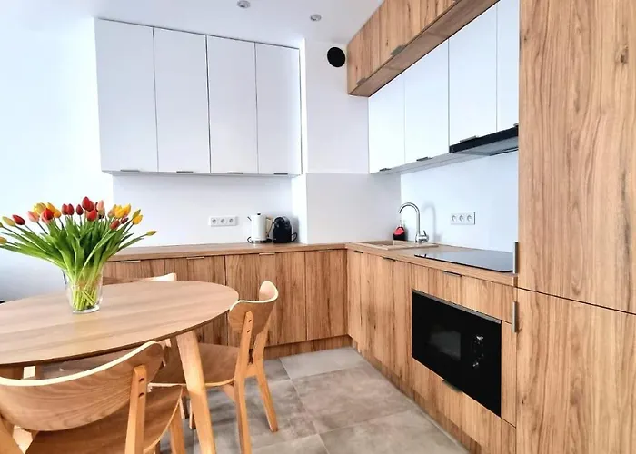 Nook Nook Bytkowska 103 3* קטוביץ