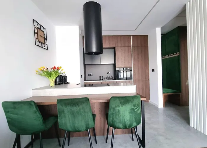 Nook Nook Bytkowska 103 3* קטוביץ